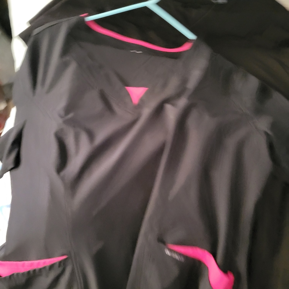 Womens Scrub Sets - Picture 8 of 13